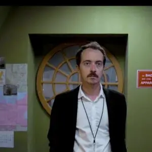 Un comedien du Bureau des Legendes en pleine mission
